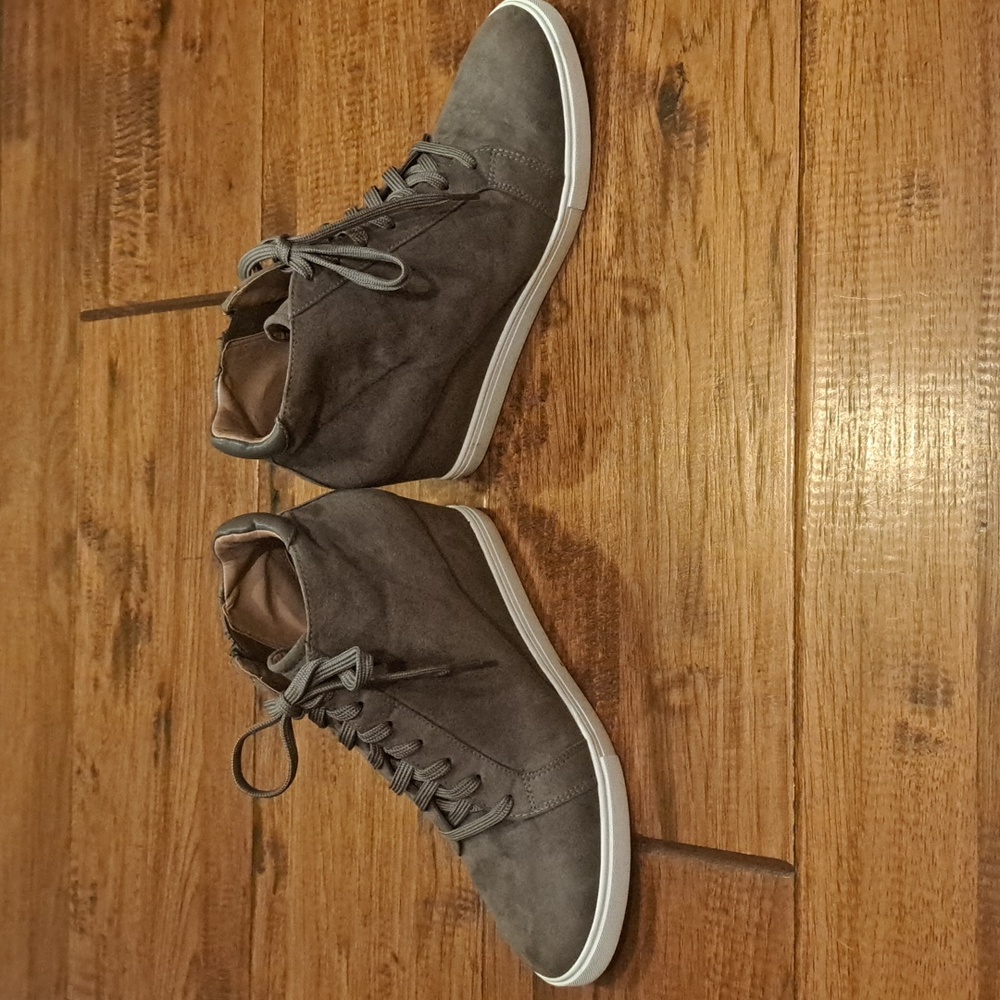 Linea Paolo Gray Suede Bootie, Size 11M - Picture 6 of 9